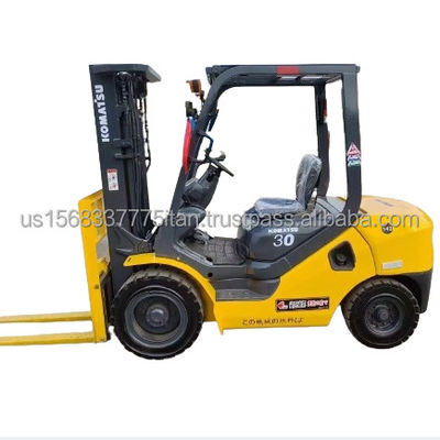 Ninguno Capacidad del cubo Usado 3 toneladas Komatsu Diésel montacargas 30 con válvula hidráulica original