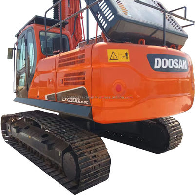 Excavadora usada Doosan DX300 de 30 toneladas con capacidad de cubo de 1.5M3 en perfecto funcionamiento
