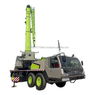 Grúa Zoomlion de 25 toneladas en buenas condiciones y lista para las tiendas de materiales de construcción