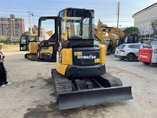 Excavadora Komatsu PC50 de segunda mano con buen rendimiento y 5000 KG de peso de la máquina