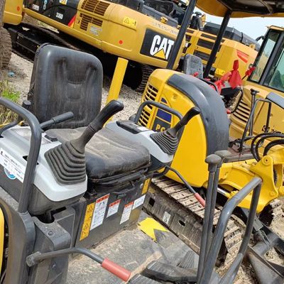 Komatsu PC18 Excavadora de 1.8 toneladas Usada y en buen estado 2000 horas de trabajo