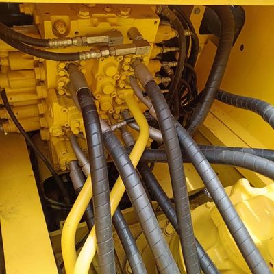 Excavadora Komatsu PC220 con 22000 KG de peso de la máquina y cilindro hidráulico original
