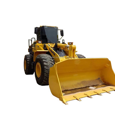 Komatsu WA 380 cargador usado en tiendas de materiales de construcción con un excelente rendimiento