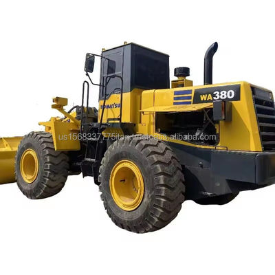 Cargador usado Komatsu WA 380 de segunda mano con bajas horas de trabajo y excelente rendimiento