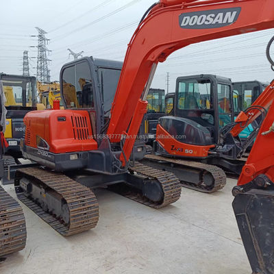Excavadora DOOSAN DX60 con excelente eficiencia y buen rendimiento a un precio asequible
