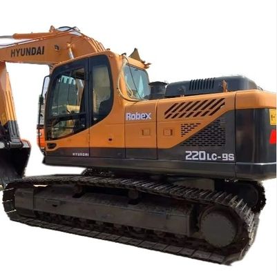 Excavadora Hyundai 305 con cilindro hidráulico original en excelente estado