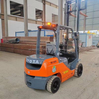 Toyota 8F30 Camioneta eléctrica Usada Máquina diesel razonable para tiendas de materiales de construcción