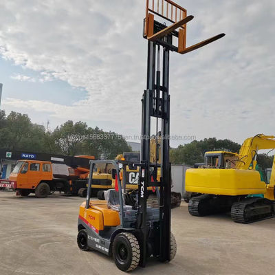 Camión elevador usado de 3 toneladas de Japón TCM Fabricación de carretillas elevadoras de 0-2000 horas de trabajo