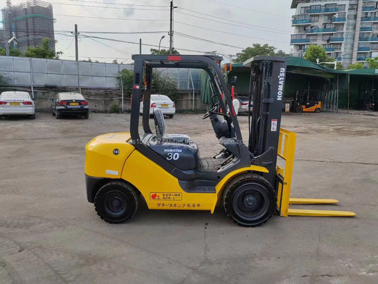 Ninguno Capacidad del cubo Usado 3 toneladas Komatsu Diésel montacargas 30 con válvula hidráulica original