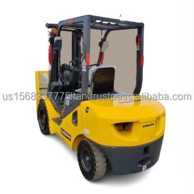 Elevadora de horquilla Komatsu pequeña de 3 toneladas con motor Hangcha y bomba hidráulica original