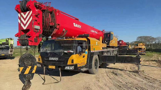 SANY grúa de 260 toneladas excelente rendimiento y bajas horas de trabajo para la construcción
