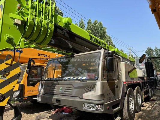 Máquina de construcción utilizada ZOOMLION grúa de 80 toneladas con altura de elevación máxima de 4,5 m