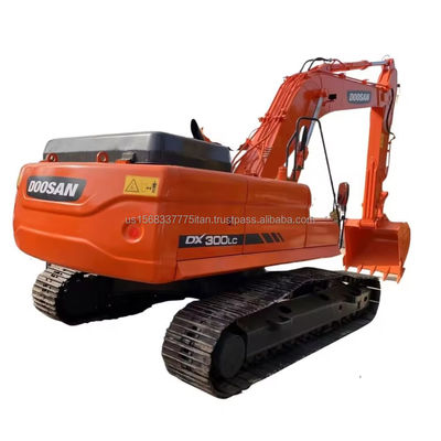 Excavadora DOOSAN DX300 con horas de trabajo bajas 0-2000 y bomba hidráulica original