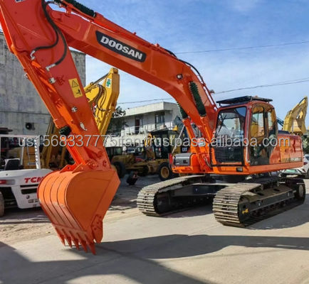 Doosan DX225 Excavadora de 25 toneladas Maquinaria de construcción usada con años de experiencia