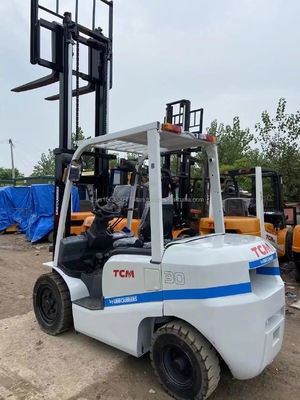 Gran rendimiento del montacargas usados TCM 30 con motor diesel y longitud de tenedor de 1000 mm