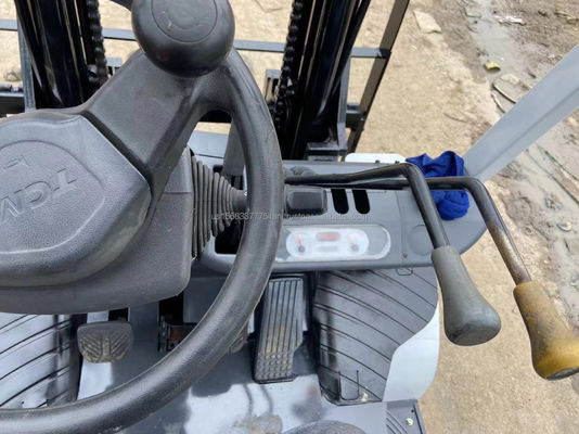 Gran rendimiento del montacargas usados TCM 30 con motor diesel y longitud de tenedor de 1000 mm