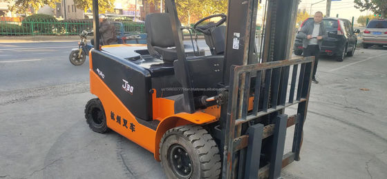 Hangzhou J30 máquina de montacargas con excelente rendimiento y 3000 kg de peso