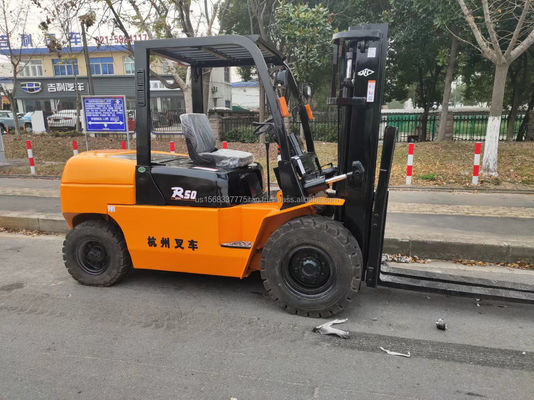 TCM usado Hangzhou R50 empujador de hormigón de alto rendimiento para sus operaciones de manipulación de materiales