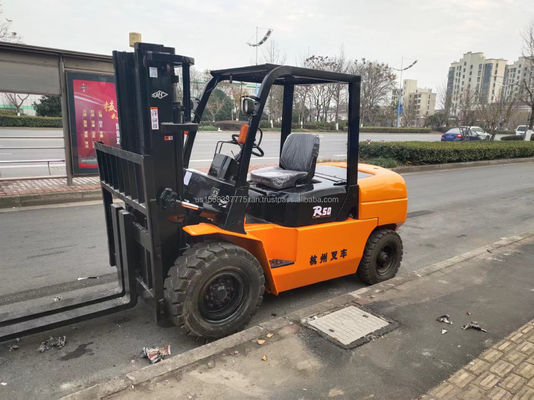 TCM usado Hangzhou R50 empujador de hormigón de alto rendimiento para sus operaciones de manipulación de materiales