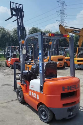 Elevadora eléctrica de dos toneladas con gran rendimiento y válvula hidráulica original