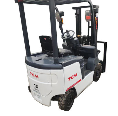 Camión elevador TCM 3.5t diesel en buenas condiciones con tiendas de materiales de construcción y asequible
