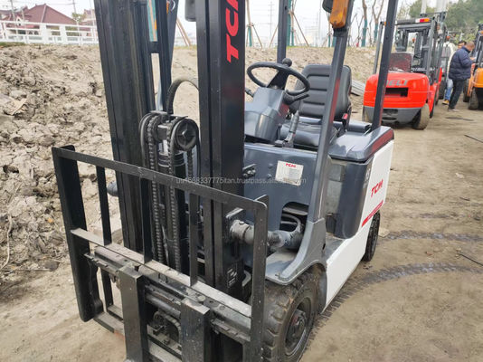 7 toneladas de carretillas elevadoras usadas TCM fabricadas en Japón 2012 Año 4500 kg de peso