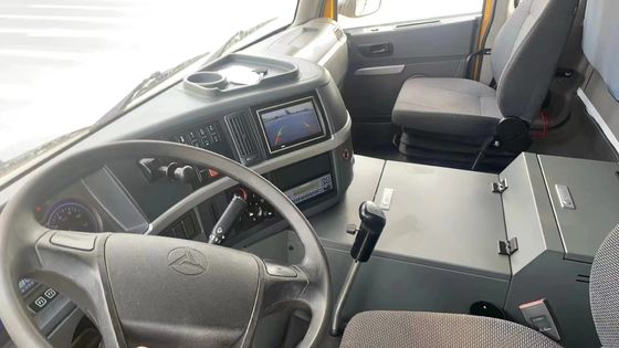 Una grúa SANY de 55 toneladas con un rendimiento excelente y un cilindro hidráulico duradero
