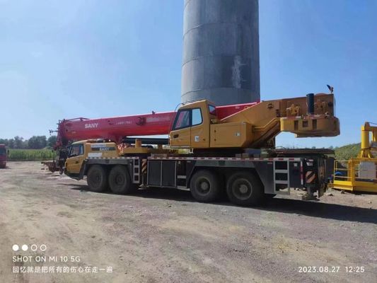 Grúa SANY de 80 toneladas con capacidad de carga nominal de 80 toneladas y otra bomba hidráulica