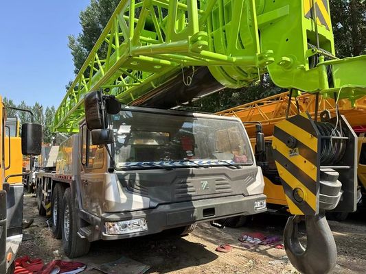 Máquina de construcción usada de grúa Zoomlion de 80 toneladas con 1000-1500 horas de trabajo