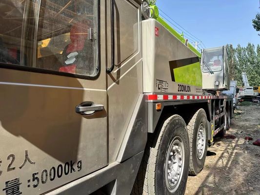 Máquina de construcción usada de grúa Zoomlion de 80 toneladas con 1000-1500 horas de trabajo
