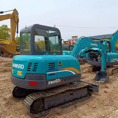 SWE60E Excavadora con cilindro hidráulico original en buen estado y 0-2000 horas de trabajo