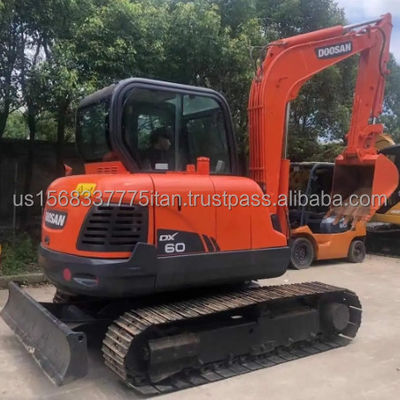 Excavadoras Doosan 6TON Dx60 Excavadora original de vías de construcción Menos horas de trabajo