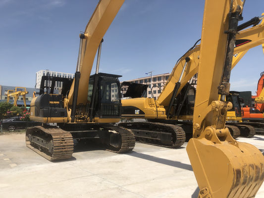Excavadora Cat 330D2L de 30 toneladas de gran tamaño con capacidad de cubo de 1.56M3 y año 2016