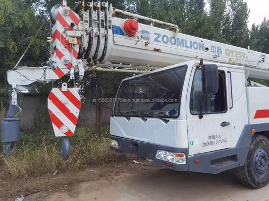 ZOOMLION grúa de 25 toneladas con excelente rendimiento y gran capacidad de carga