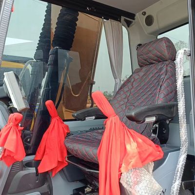 Excavadora hidráulica de tamaño medio Sany SY135C usada con bomba hidráulica original en 2016