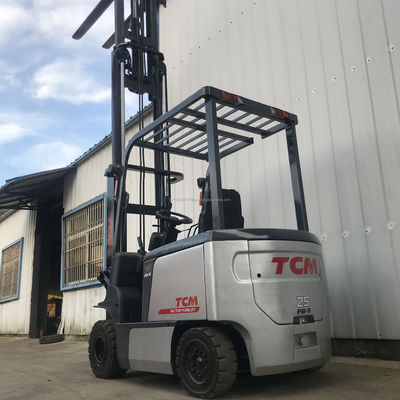 TCM 25 carretilla elevadora 4.5m 2.5ton Gran rendimiento máquina usada para los requisitos del cliente