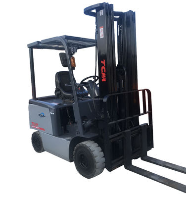 Camión elevador TCM 20 usado y en excelentes condiciones con motor diesel/eléctrico/propano