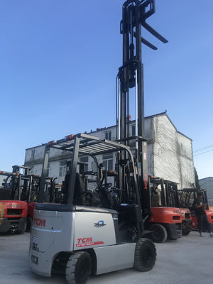 Camión elevador TCM 20 usado y en excelentes condiciones con motor diesel/eléctrico/propano