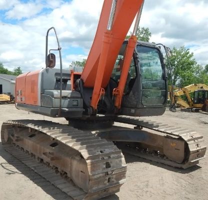 Excavadora Hitachi ZX240 de 24 toneladas con capacidad de cubo de 1.2M3 y rendimiento perfecto