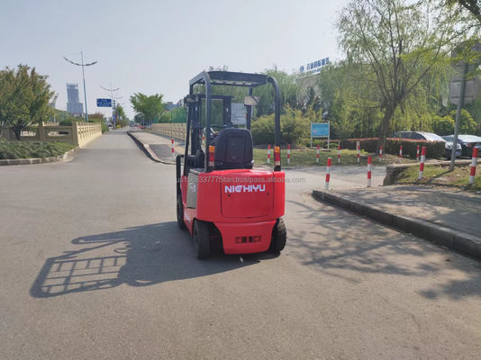 NICHIYU elevadora de hormigón de alto rendimiento elevadora de hormigón original usada para tiendas de materiales de construcción