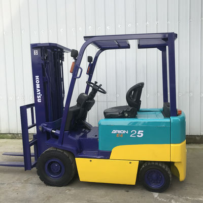 Elevadora eléctrica de 2500 kg de peso y excelente rendimiento original Komatsu 25