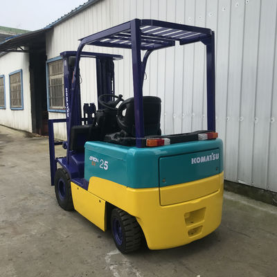 Elevadora eléctrica de 2500 kg de peso y excelente rendimiento original Komatsu 25