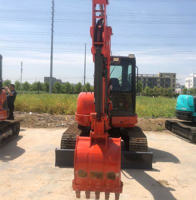 Excavadora Kubota KX165 de segunda mano con peso de operación de 5,5 toneladas y válvula hidráulica original