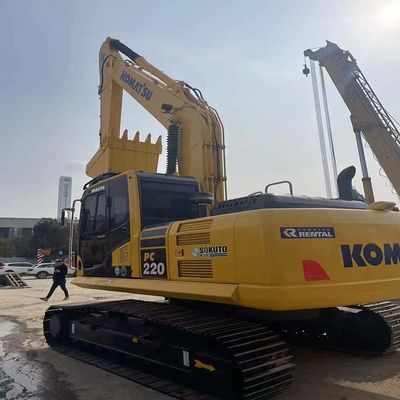 Excavador PC220 de Komatsu usado con capacidad de cubo de 1.2M3 y 119 kw de potencia a un precio asequible