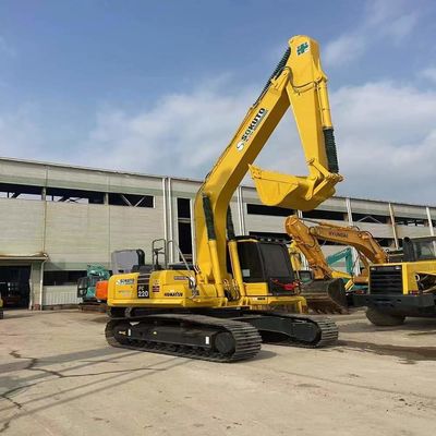 Excavador PC220 de Komatsu usado con capacidad de cubo de 1.2M3 y 119 kw de potencia a un precio asequible