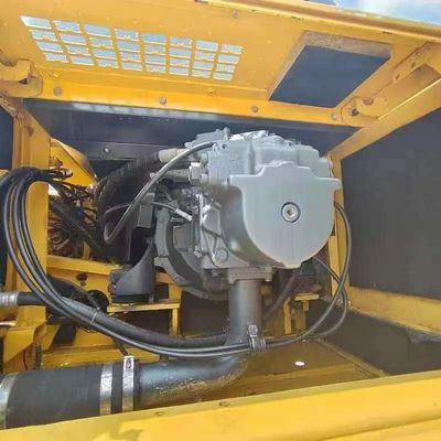 Excavador PC220 de Komatsu usado con capacidad de cubo de 1.2M3 y 119 kw de potencia a un precio asequible