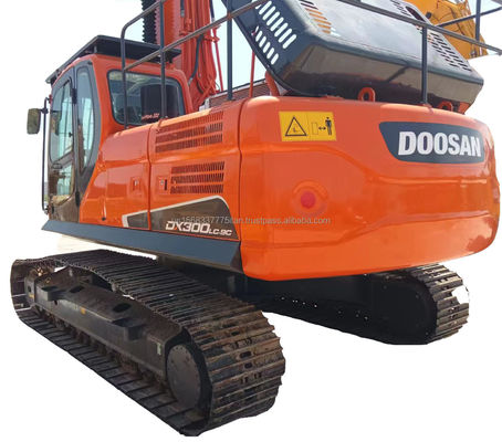 Excavadora DOOSAN DX300 de 30 toneladas usadas con buena eficiencia y cilindro hidráulico original